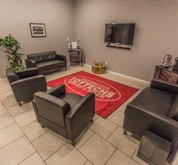 TOYTECHS Picture Gallery -Customer Comfort Area